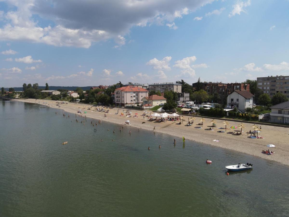 Danubiana Apartments 5 Кладово Екстериор снимка